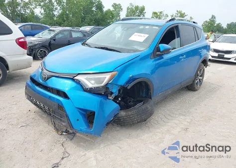 2017 Toyota Rav4 Xle z USA, uszkodzony, nr VIN 2T3RFREV8HW646845